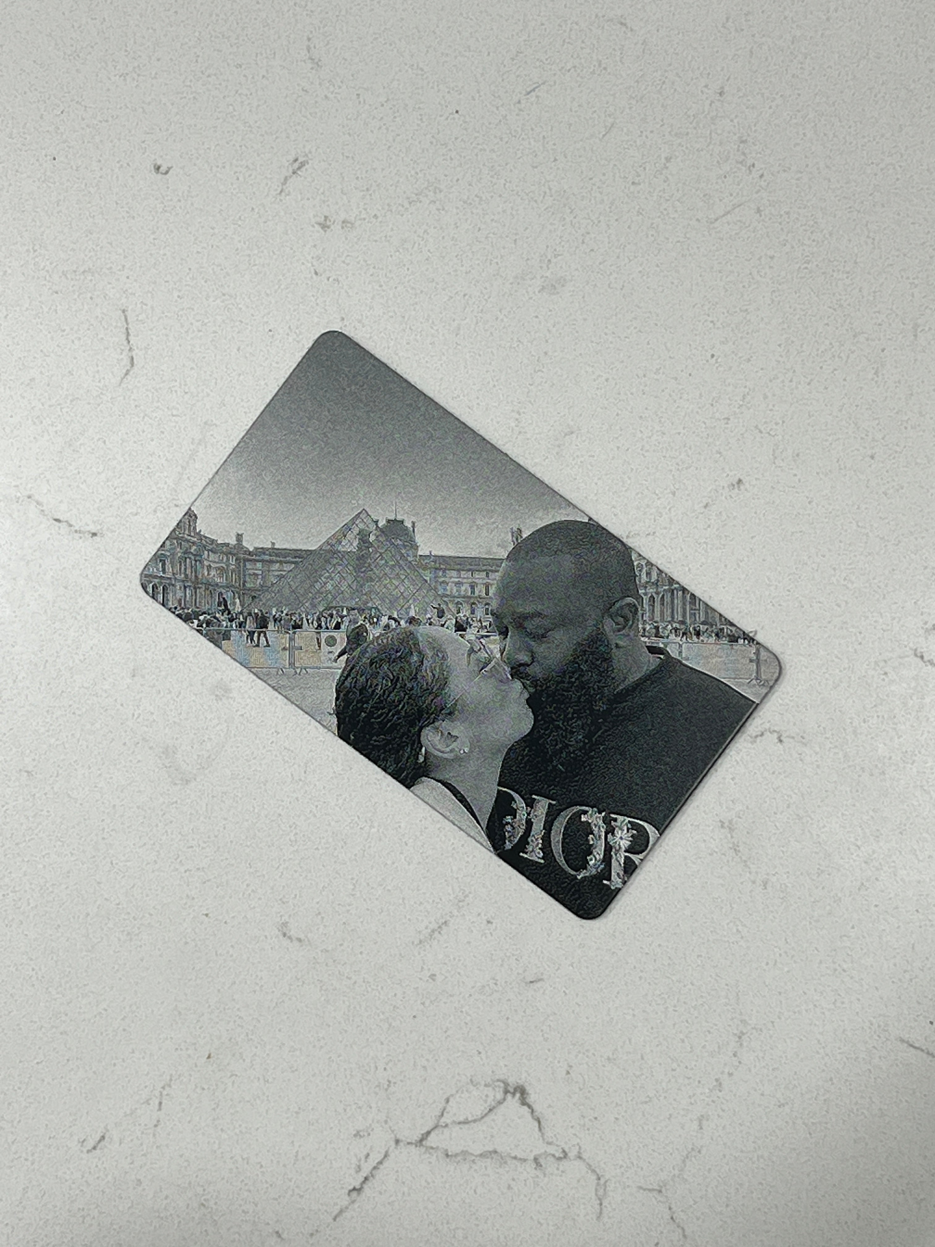 Photo Wallet Card Gift Guide: How to Choose the Best Photo, Message, and Occasion